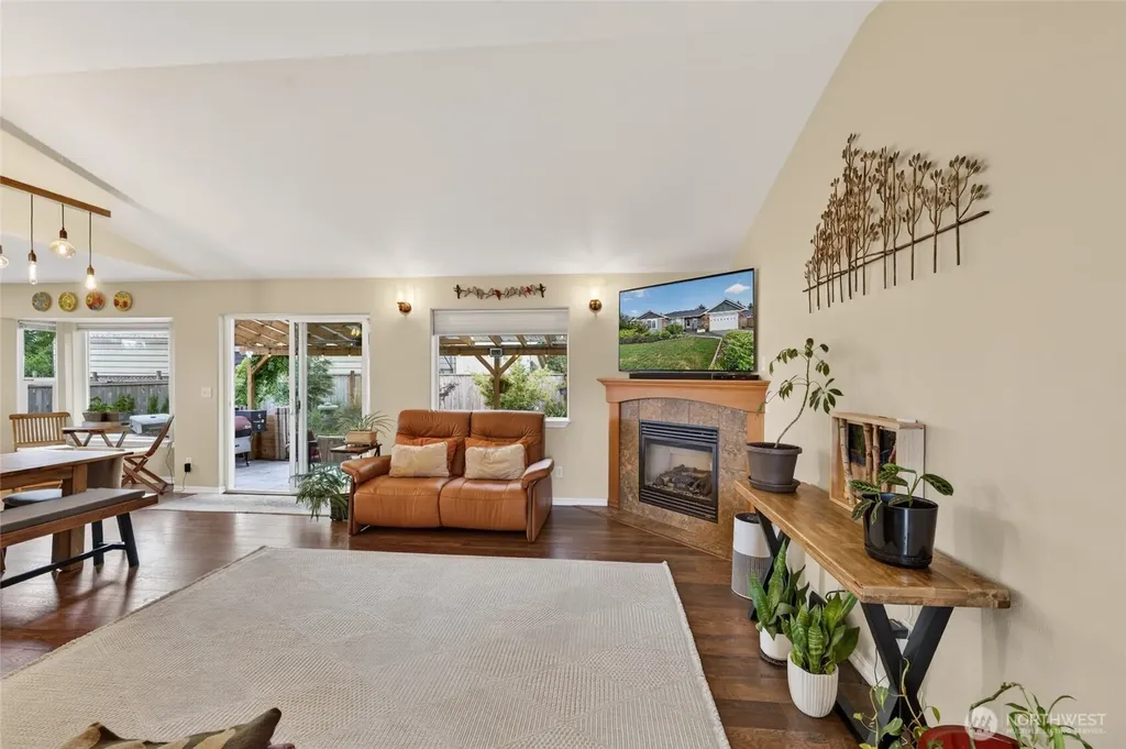 162 E Cobblestone Lane Sequim WA 98382