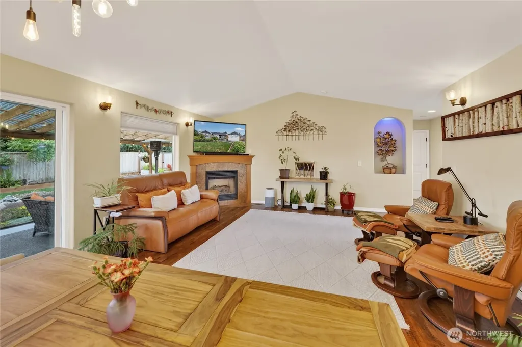 162 E Cobblestone Lane Sequim WA 98382