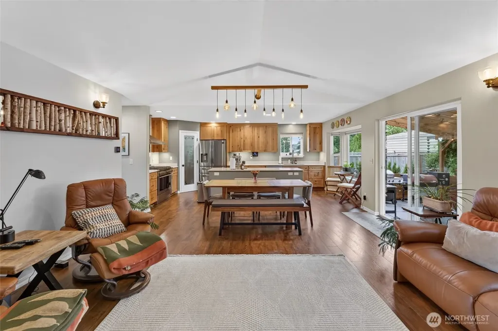 162 E Cobblestone Lane Sequim WA 98382