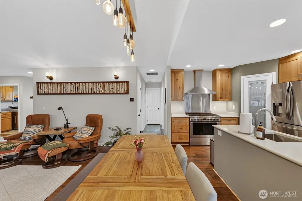 162 E Cobblestone Lane Sequim WA 98382