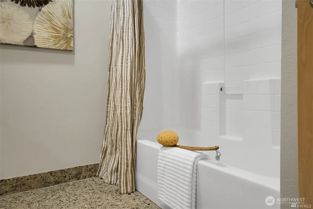 424 N 85th Street Seattle WA 98103