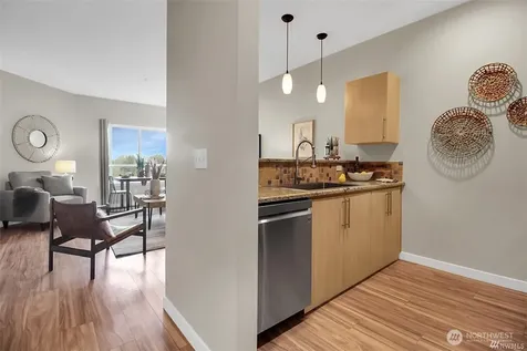 424 N 85th Street Seattle WA 98103