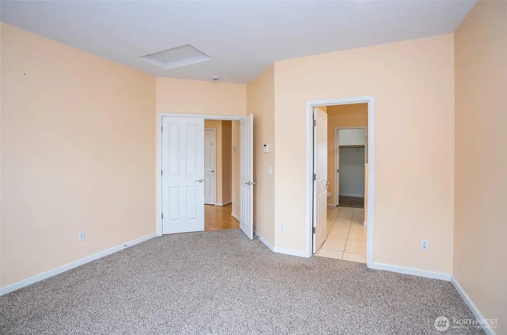 4008 42nd Street NE Tacoma WA 98422