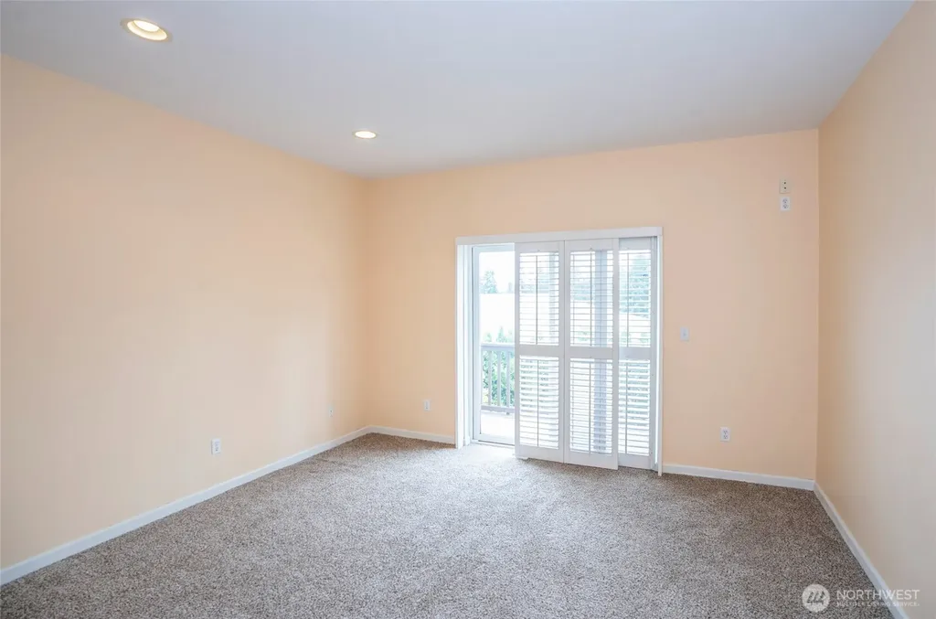 4008 42nd Street NE Tacoma WA 98422