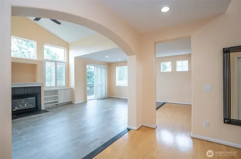 4008 42nd Street NE Tacoma WA 98422