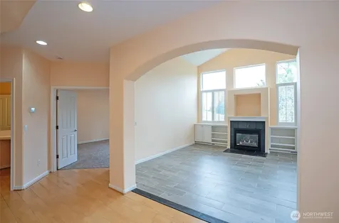 4008 42nd Street NE Tacoma WA 98422