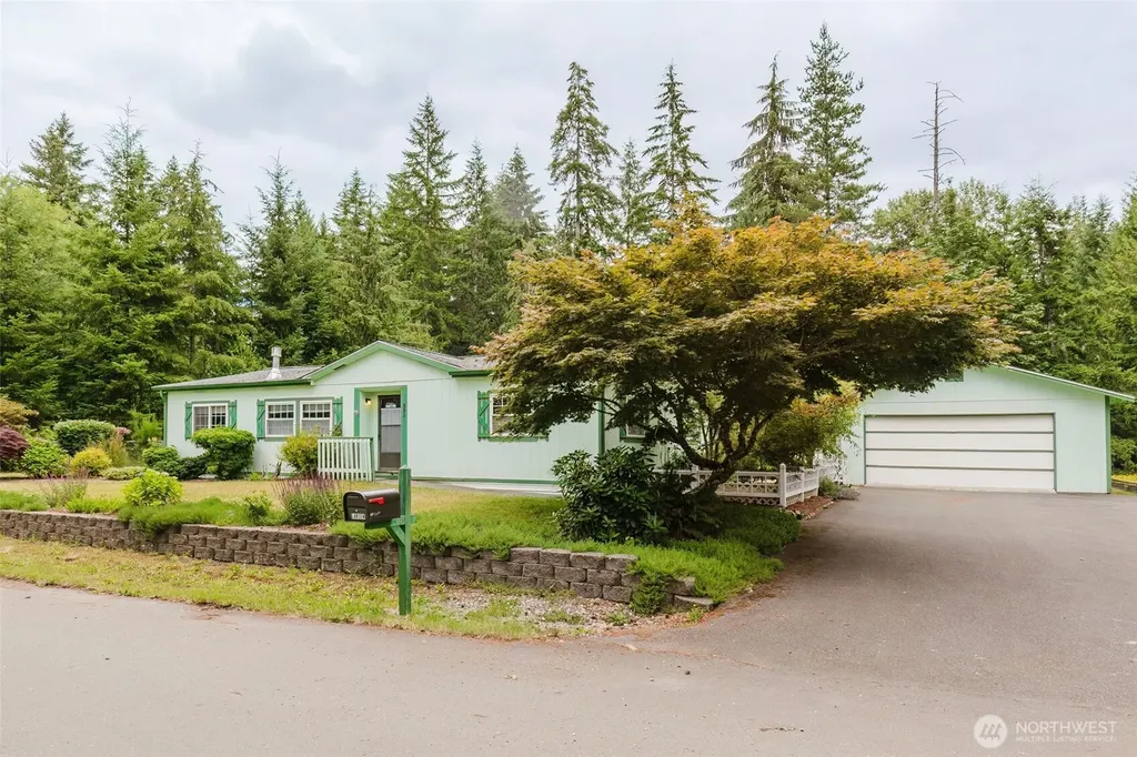 881 E Cedar Street Belfair WA 98528