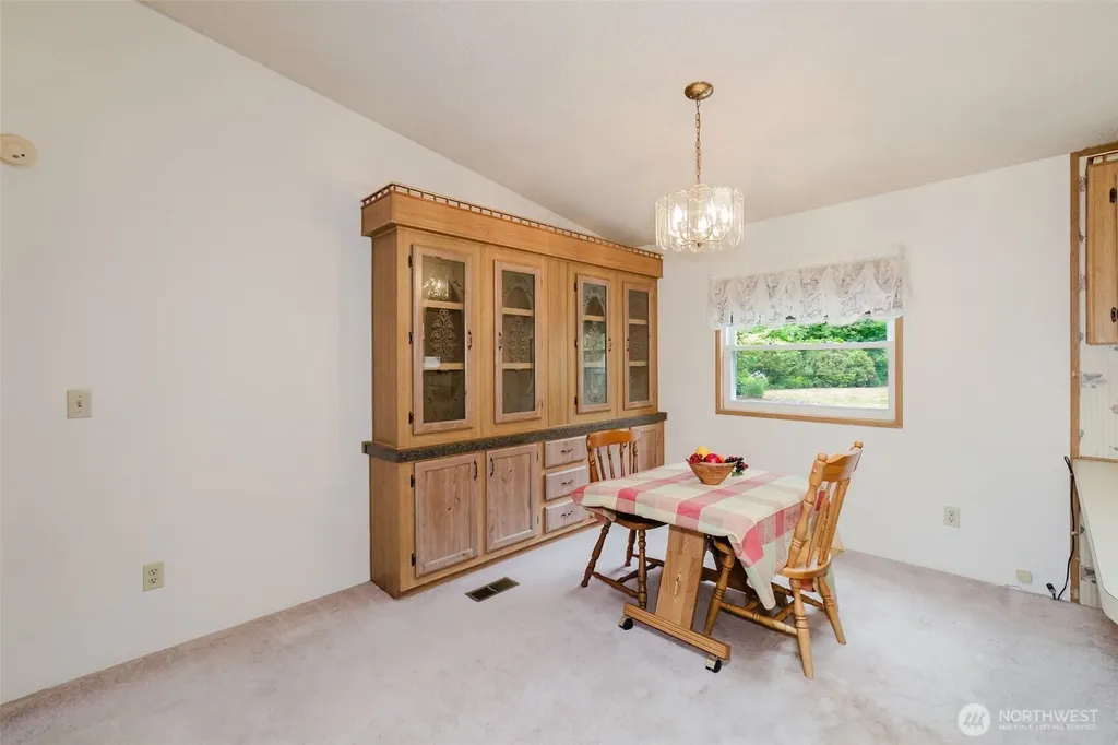881 E Cedar Street Belfair WA 98528