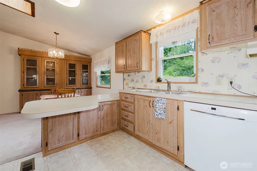 881 E Cedar Street Belfair WA 98528