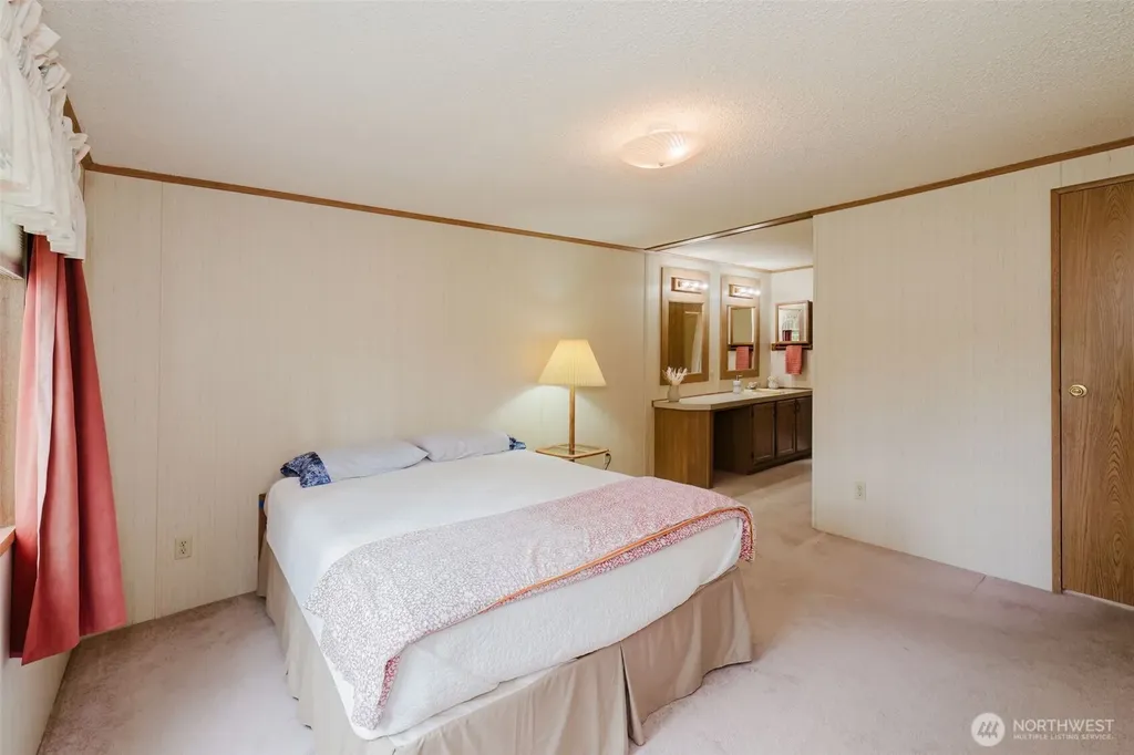 881 E Cedar Street Belfair WA 98528