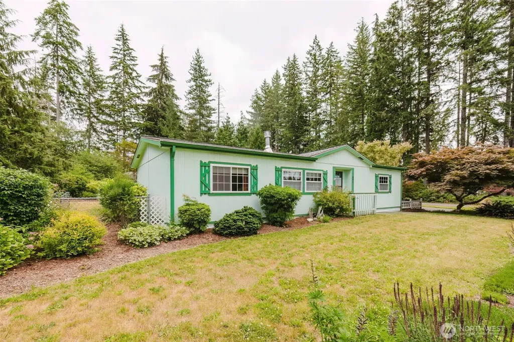 881 E Cedar Street Belfair WA 98528