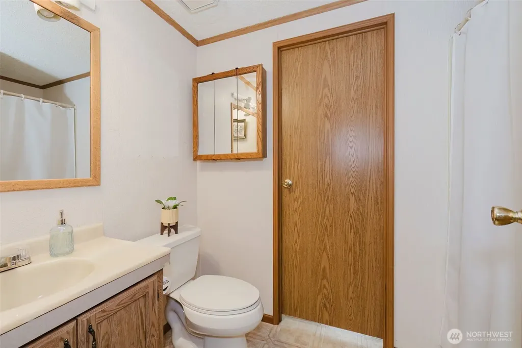 881 E Cedar Street Belfair WA 98528