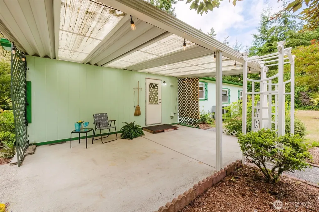 881 E Cedar Street Belfair WA 98528