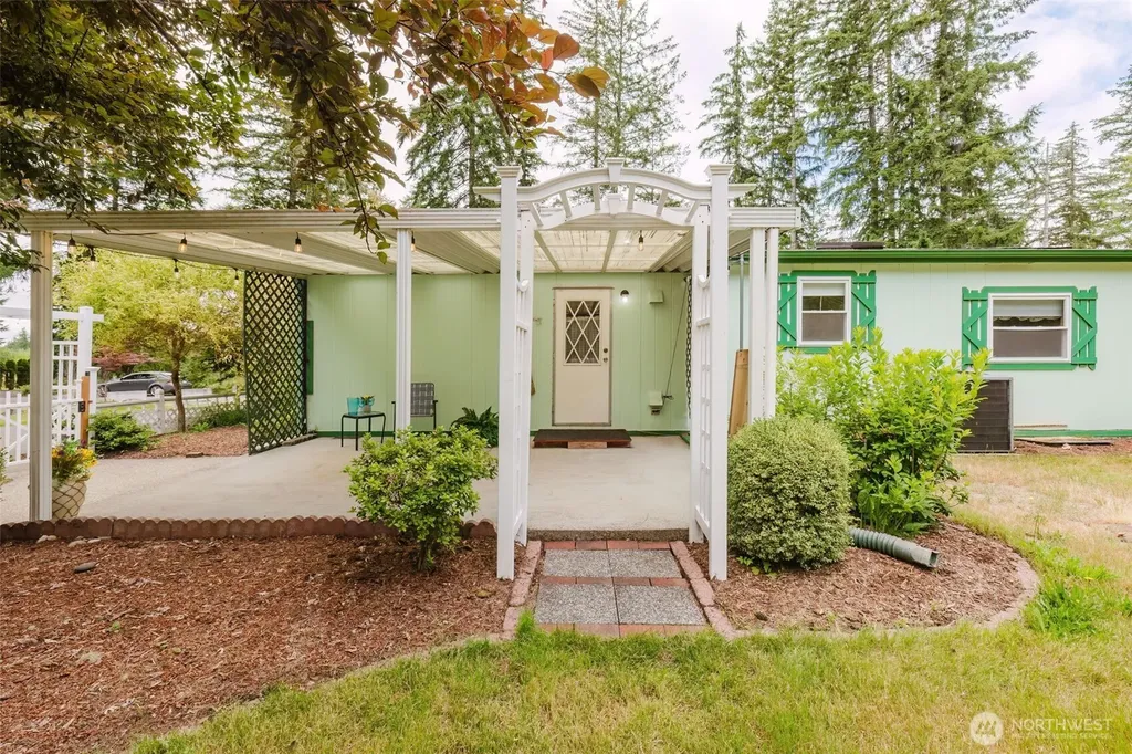 881 E Cedar Street Belfair WA 98528