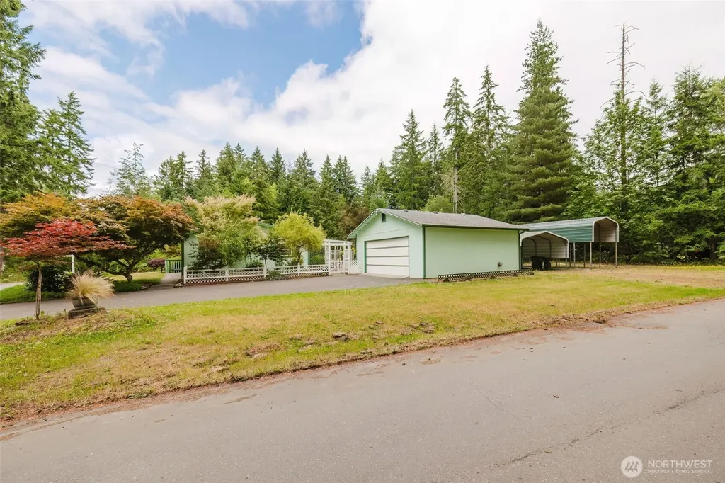 881 E Cedar Street Belfair WA 98528