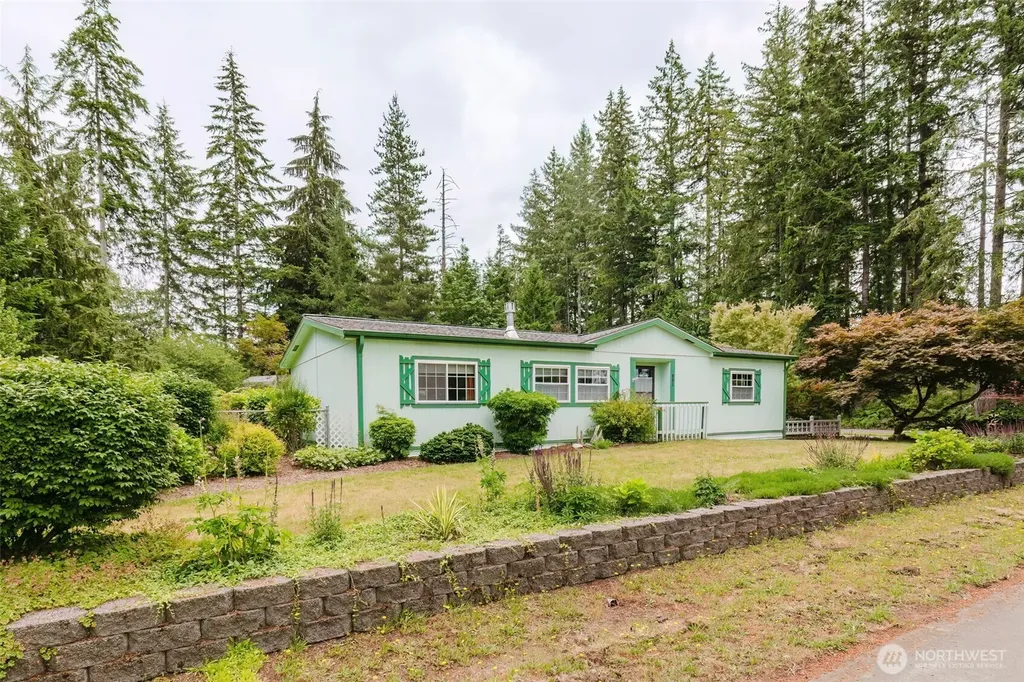 881 E Cedar Street Belfair WA 98528