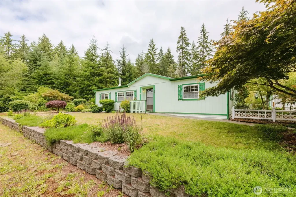 881 E Cedar Street Belfair WA 98528