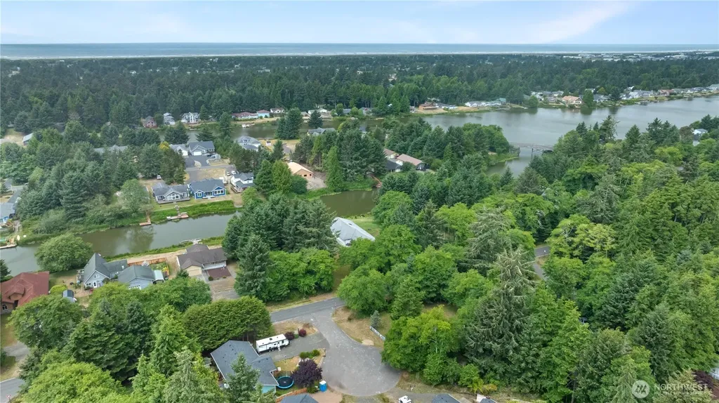 127 Glover Court NE Ocean Shores WA 98569