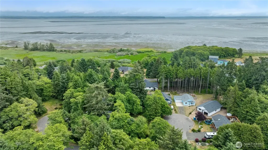 127 Glover Court NE Ocean Shores WA 98569
