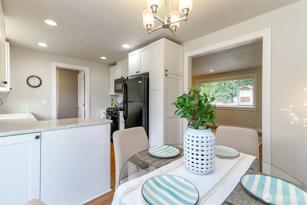 2536 S 365th Place Federal Way WA 98003