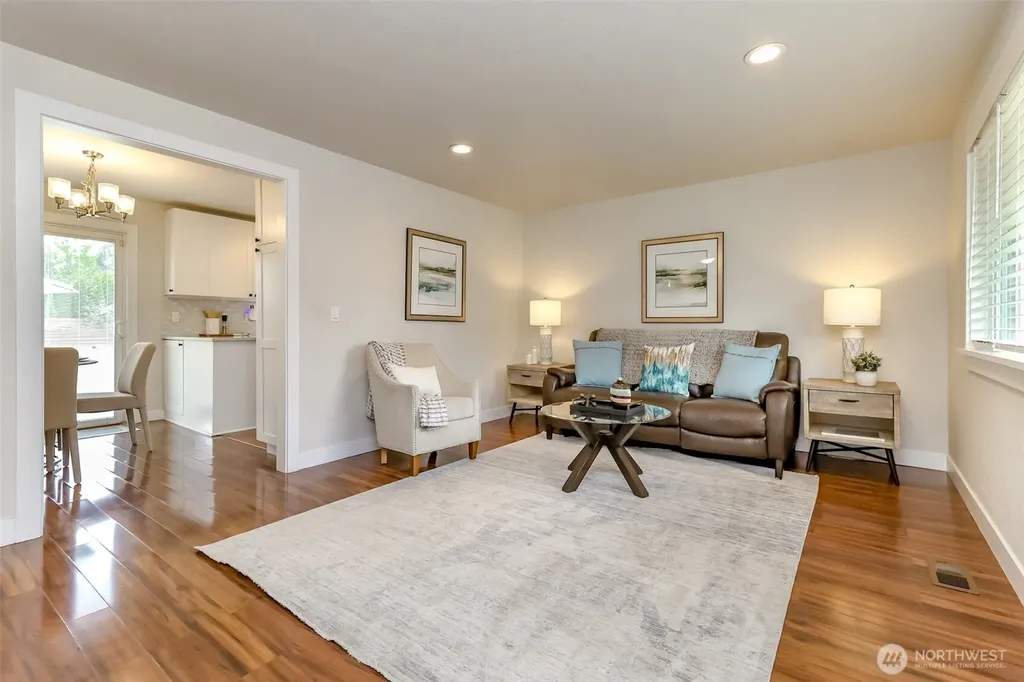 2536 S 365th Place Federal Way WA 98003