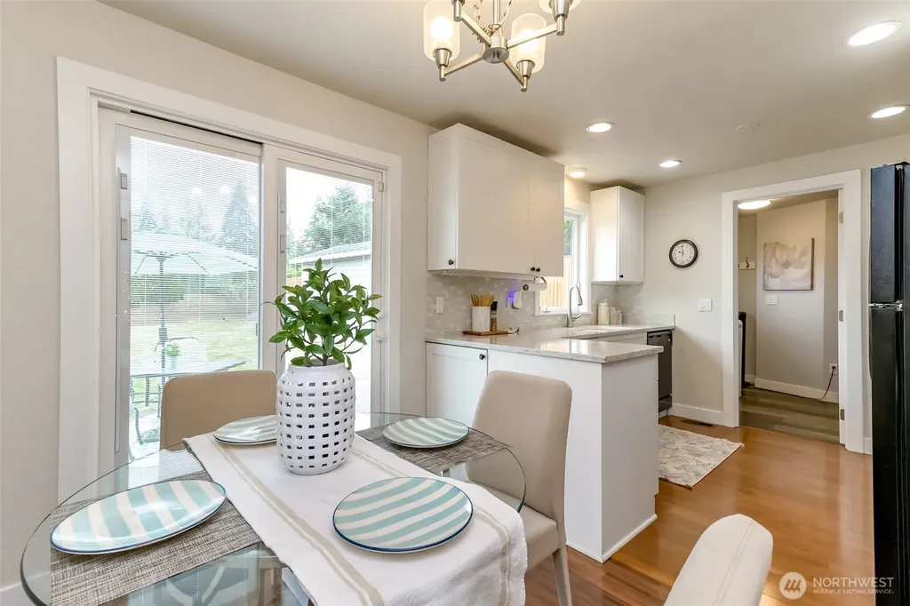 2536 S 365th Place Federal Way WA 98003