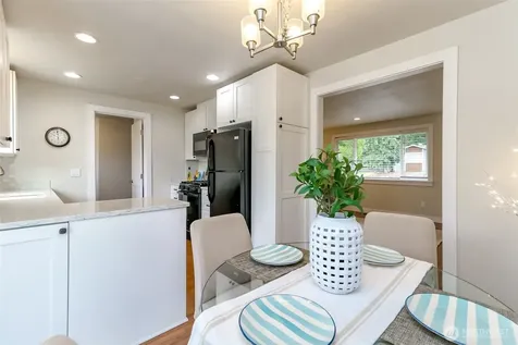 2536 S 365th Place Federal Way WA 98003
