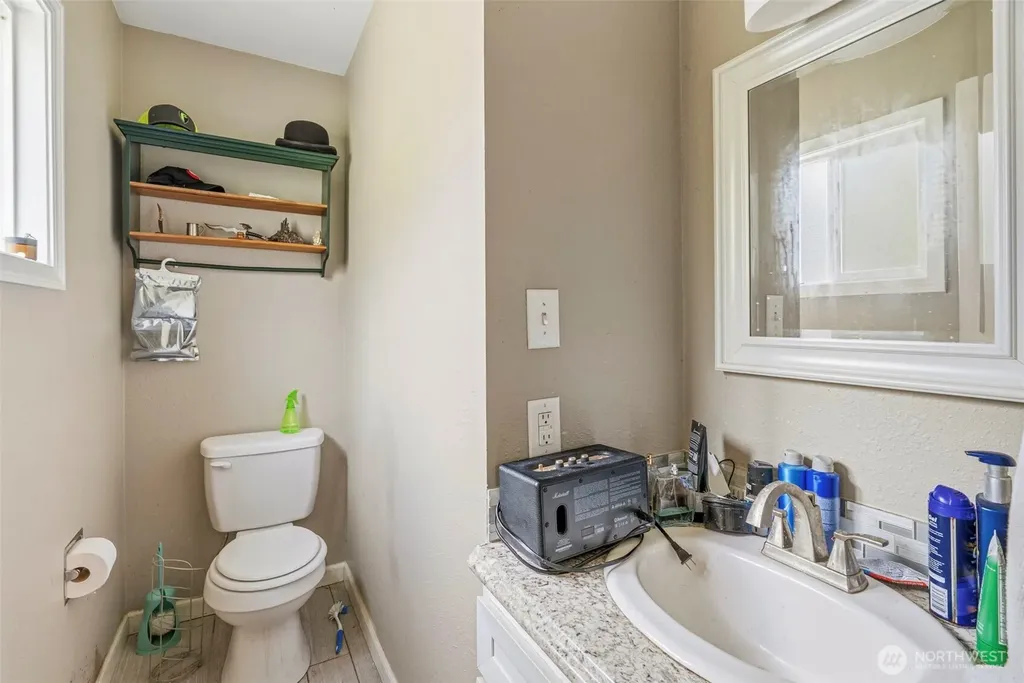2411 Burcham Street Kelso WA 98626