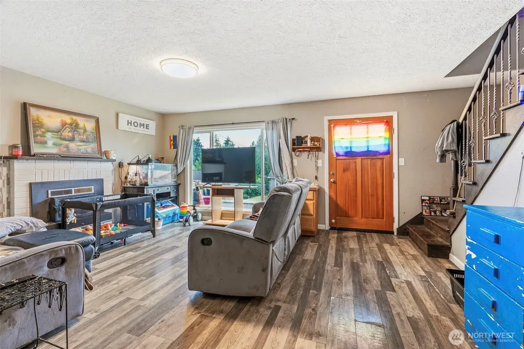 2411 Burcham Street Kelso WA 98626