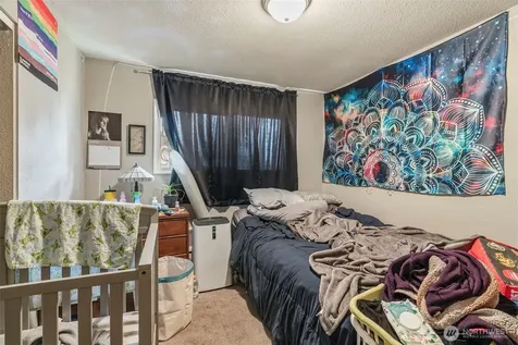 2411 Burcham Street Kelso WA 98626