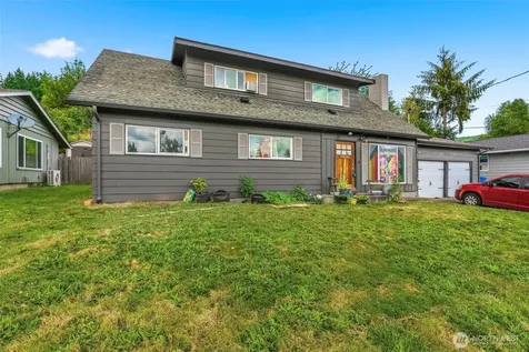 2411 Burcham Street Kelso WA 98626