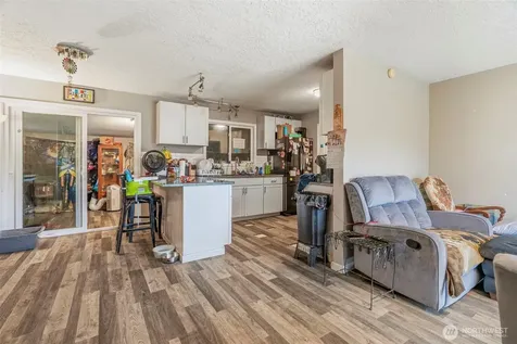 2411 Burcham Street Kelso WA 98626
