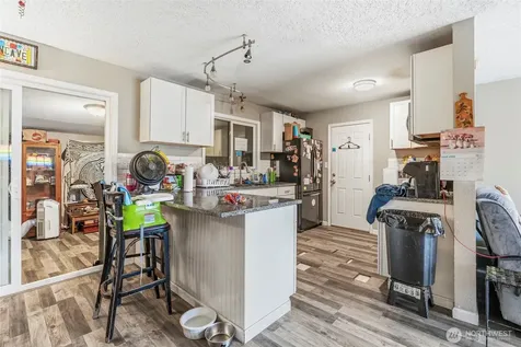 2411 Burcham Street Kelso WA 98626
