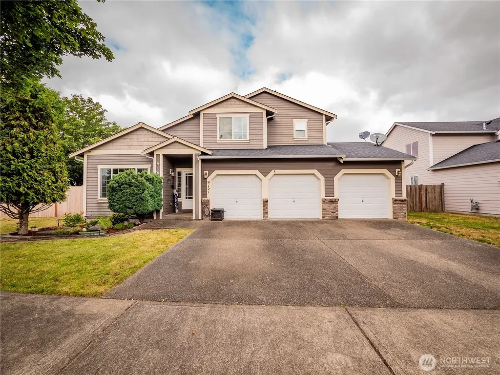 9121 Paradise View Street SE Yelm WA 98597