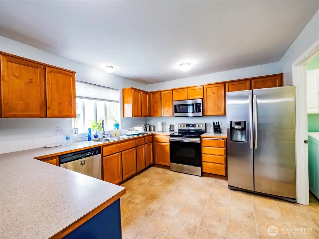 9121 Paradise View Street SE Yelm WA 98597