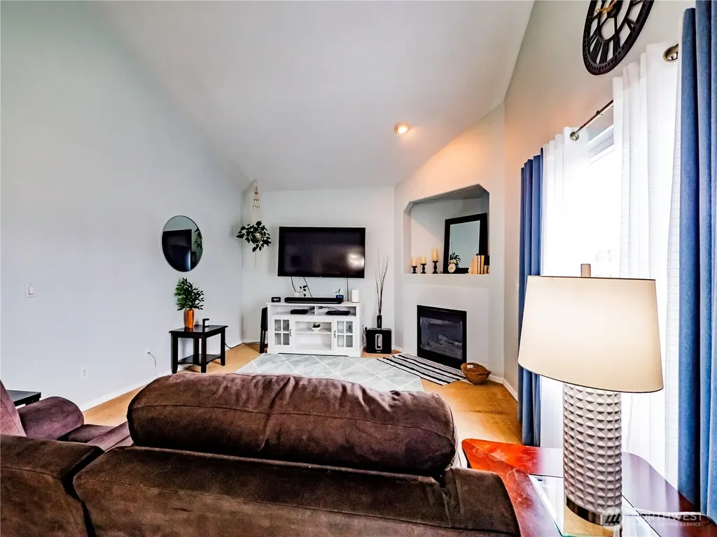9121 Paradise View Street SE Yelm WA 98597