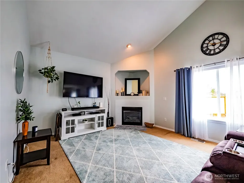 9121 Paradise View Street SE Yelm WA 98597