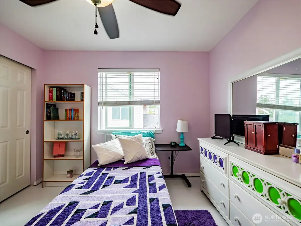 9121 Paradise View Street SE Yelm WA 98597