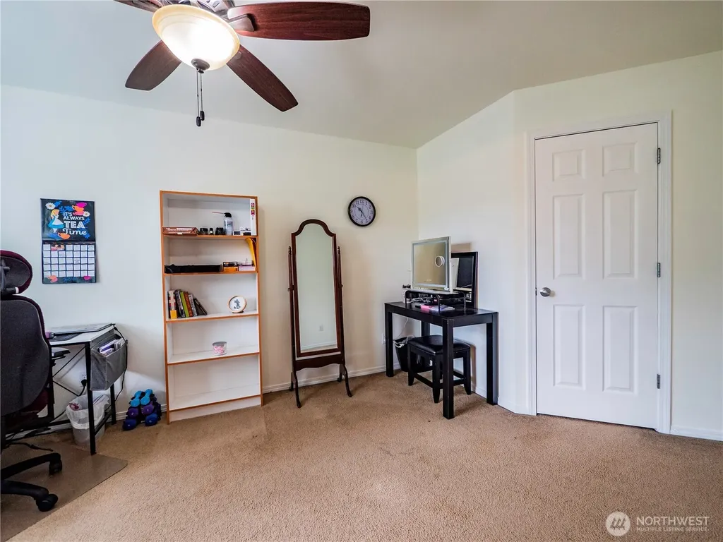 9121 Paradise View Street SE Yelm WA 98597