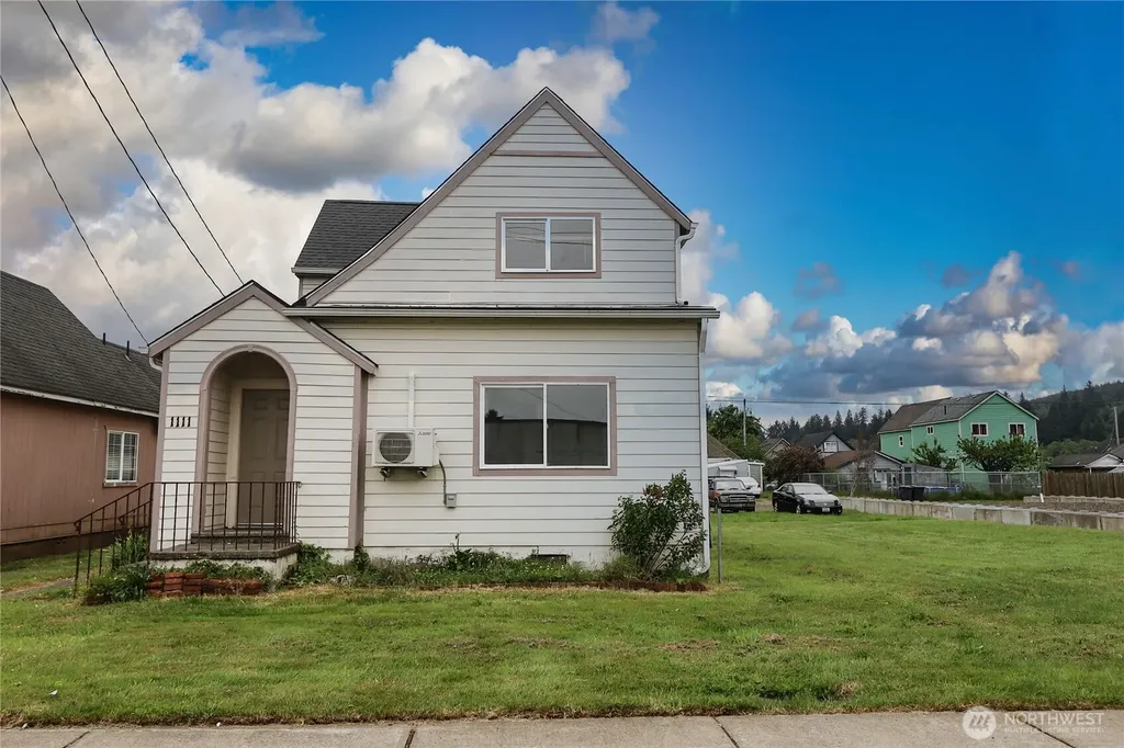 1111 Chenault Avenue Hoquiam WA 98550