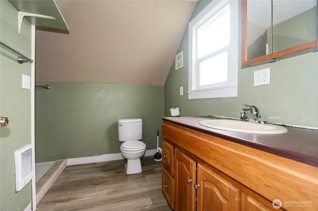 1111 Chenault Avenue Hoquiam WA 98550