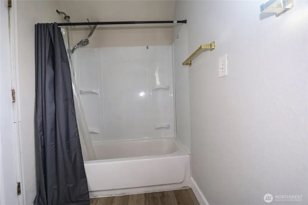 1111 Chenault Avenue Hoquiam WA 98550