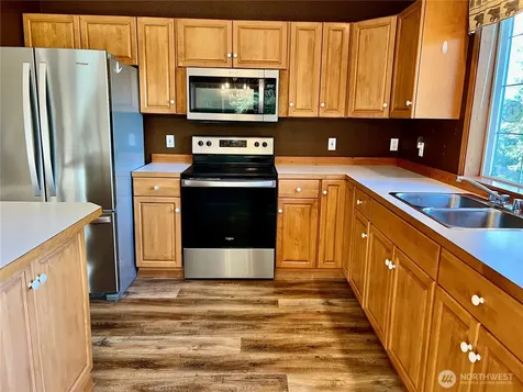 4084 Deep Lake Boundary Road Colville WA 99114