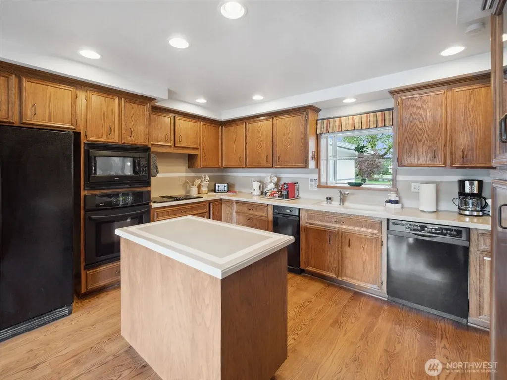 1119 Lake Vista Boulevard S Spanaway WA 98387