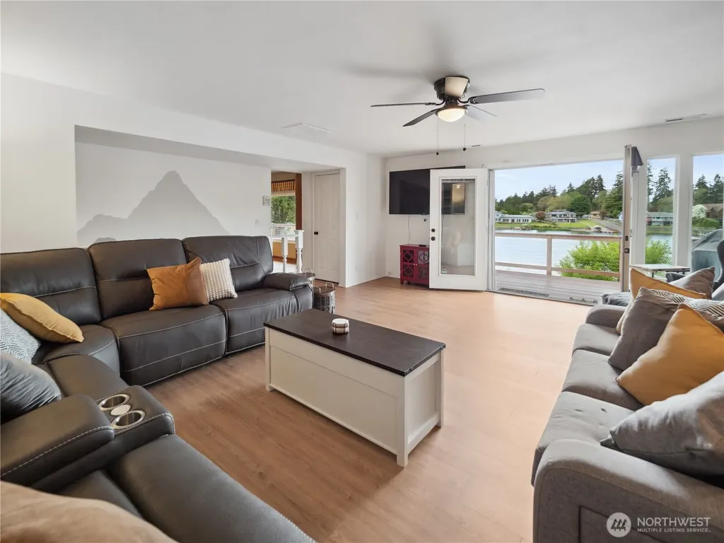 1119 Lake Vista Boulevard S Spanaway WA 98387