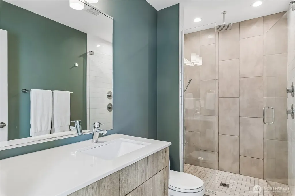 3665 Interlake Avenue N Seattle WA 98103