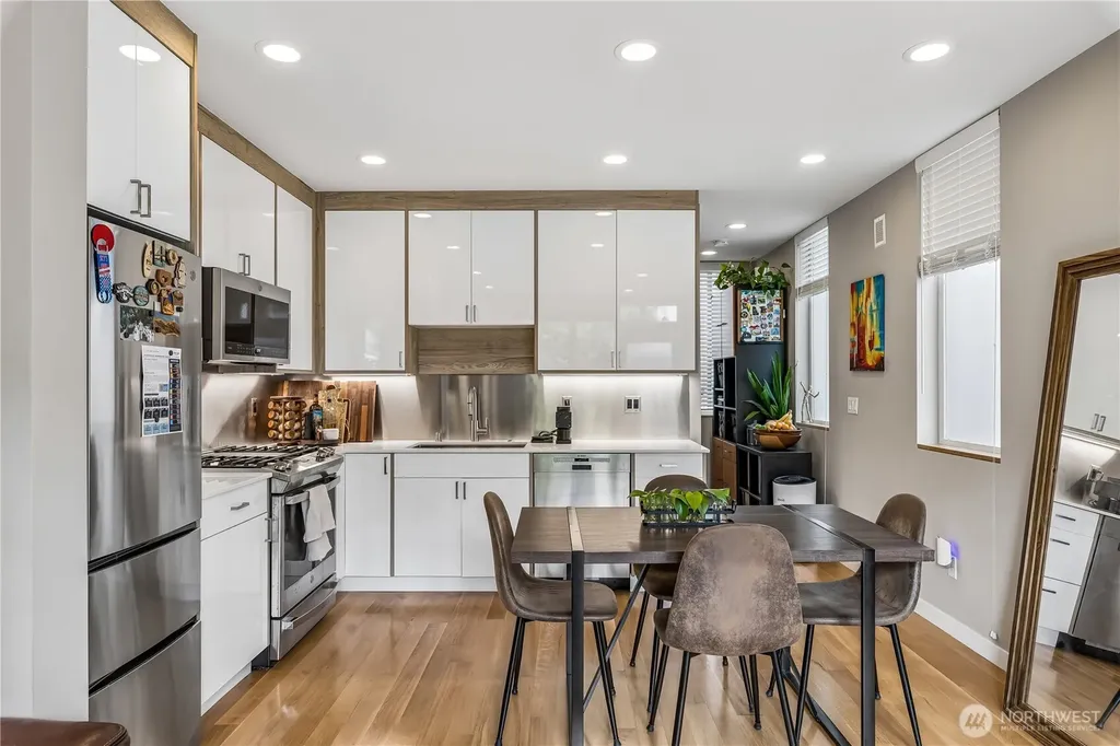 3665 Interlake Avenue N Seattle WA 98103
