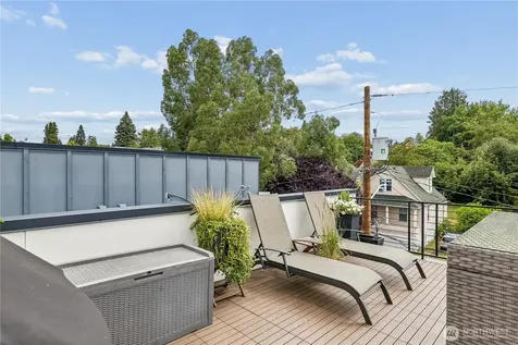3665 Interlake Avenue N Seattle WA 98103