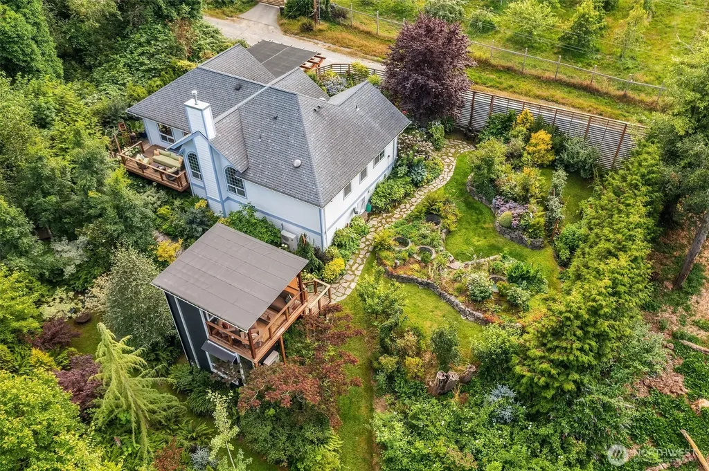 11314 Asta Lane SW Vashon WA 98070