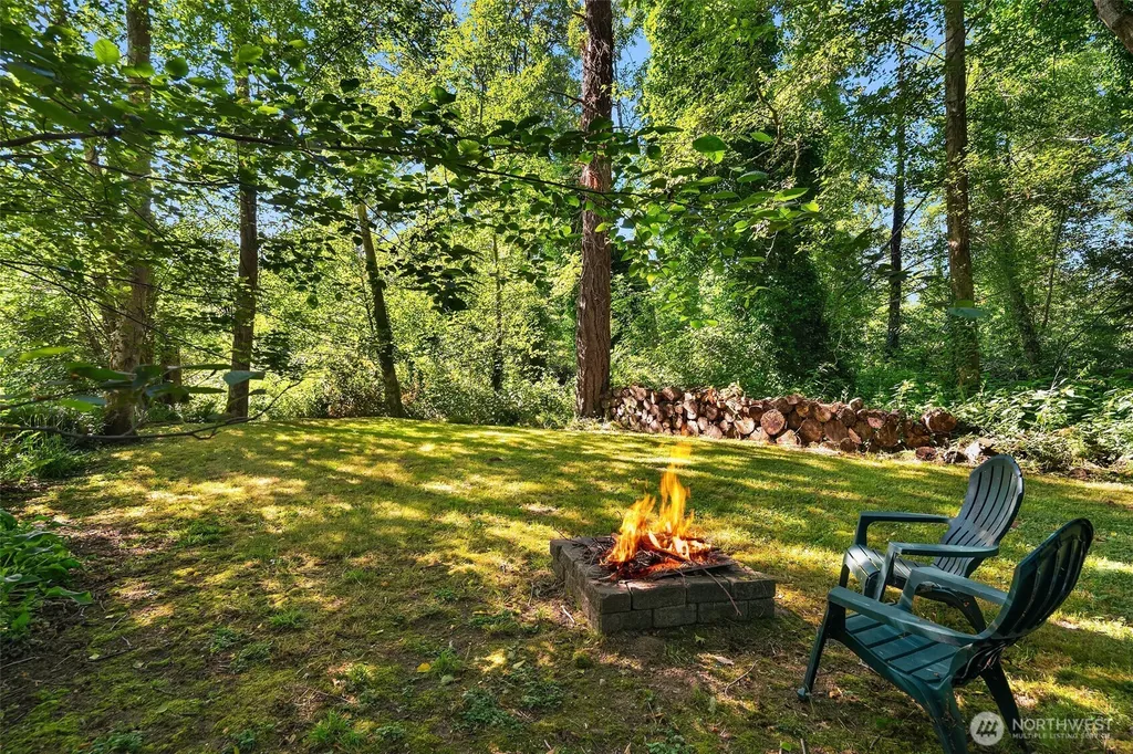 11314 Asta Lane SW Vashon WA 98070